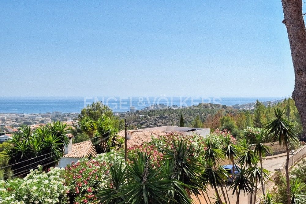 Chalet de 3 habitaciones en Dénia en venta con piscina garaje - 635.000 € (Ref: 9080631)