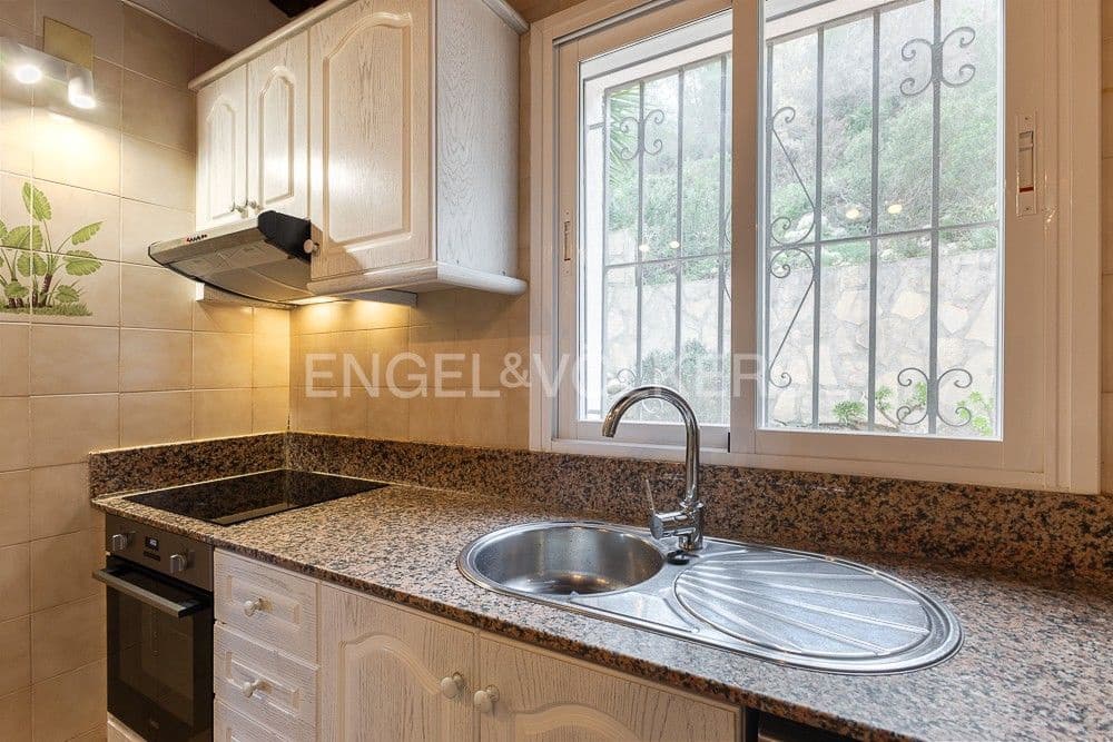 Chalet de 3 habitaciones en Dénia en venta con piscina garaje - 635.000 € (Ref: 9080631)