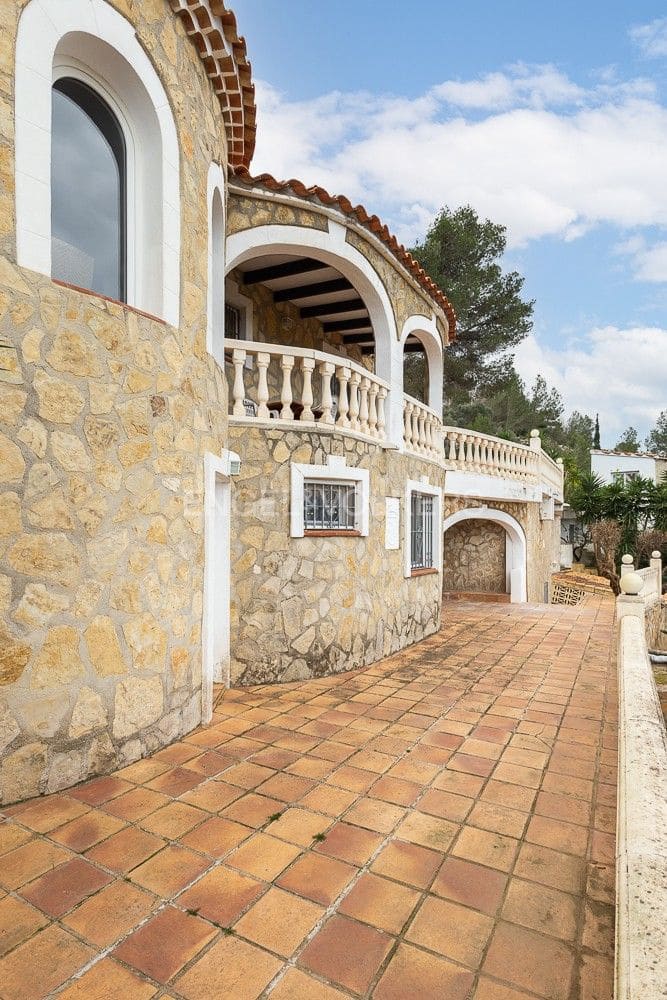 Chalet de 3 habitaciones en Dénia en venta con piscina garaje - 635.000 € (Ref: 9080631)