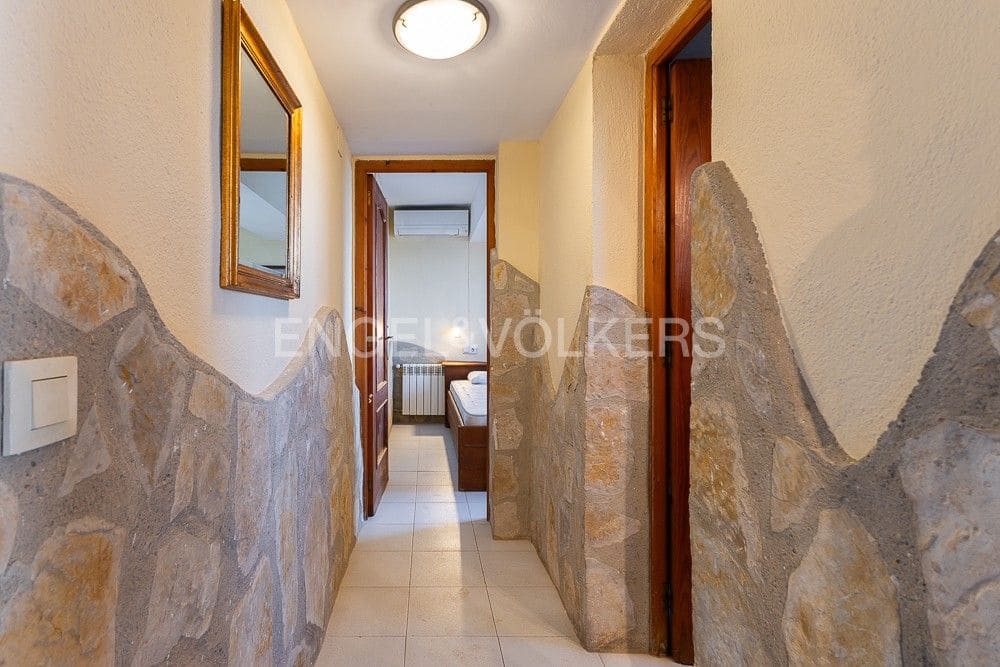 Chalet de 3 habitaciones en Dénia en venta con piscina garaje - 635.000 € (Ref: 9080631)
