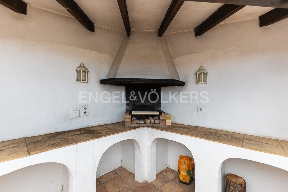 Chalet de 3 habitaciones en Dénia en venta con piscina garaje - 635.000 € (Ref: 9080631)
