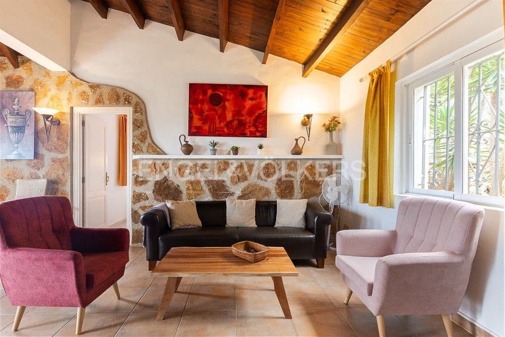 Chalet de 3 habitaciones en Dénia en venta con piscina garaje - 635.000 € (Ref: 9080631)