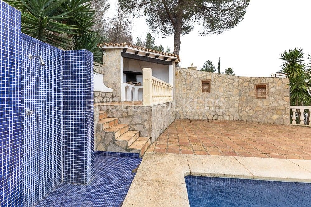 Chalet de 3 habitaciones en Dénia en venta con piscina garaje - 635.000 € (Ref: 9080631)