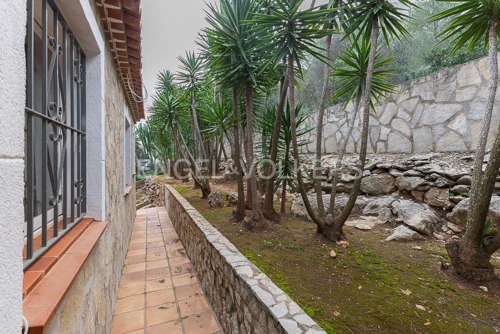 Chalet de 3 habitaciones en Dénia en venta con piscina garaje - 635.000 € (Ref: 9080631)
