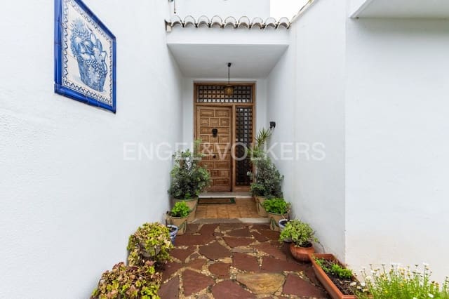 4 Zimmer Villa zu verkaufen in Picassent mit Pool Garage - 595.000 € (Ref: 9080647)