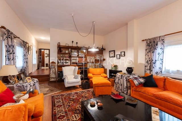 4 Zimmer Villa zu verkaufen in Picassent mit Pool Garage - 595.000 € (Ref: 9080647)