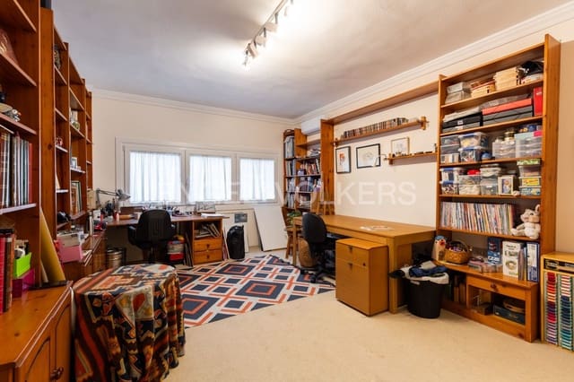 4 Zimmer Villa zu verkaufen in Picassent mit Pool Garage - 595.000 € (Ref: 9080647)