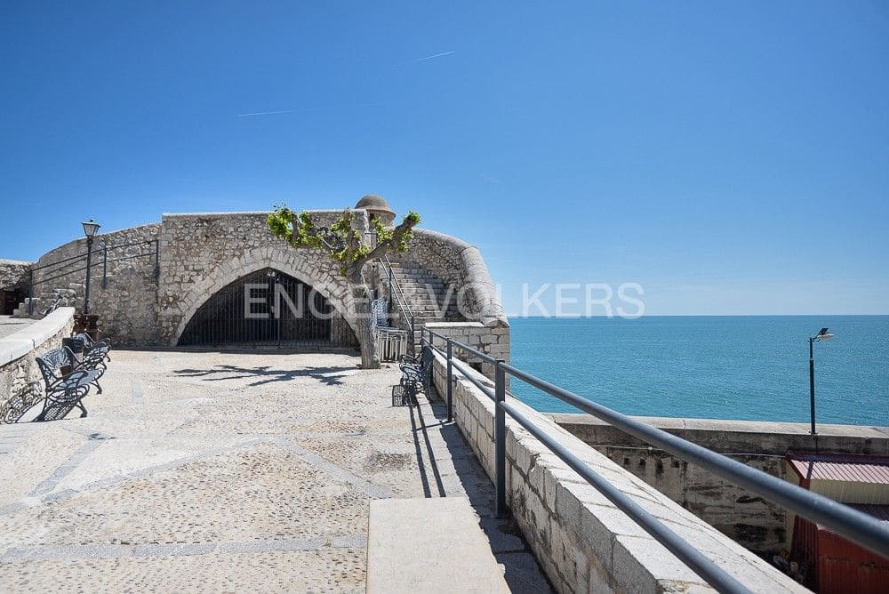 Townhouse for sale in Peniscola with pool garage - € 220,000 (Ref: 9080662)