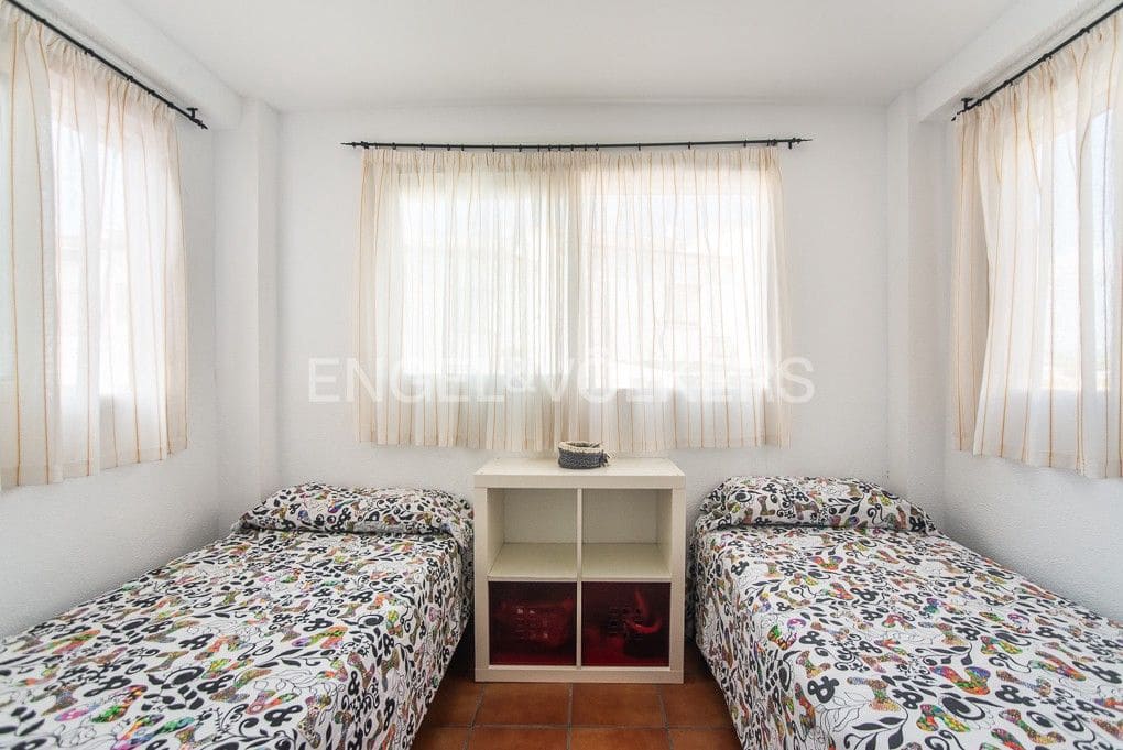 Townhouse for sale in Peniscola with pool garage - € 220,000 (Ref: 9080662)