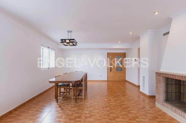 5 soverom Villa til salgs i Bétera med svømmebasseng garasje - € 580 000 (Ref: 9080674)