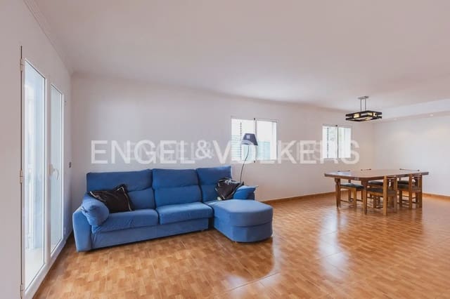 5 soverom Villa til salgs i Bétera med svømmebasseng garasje - € 580 000 (Ref: 9080674)