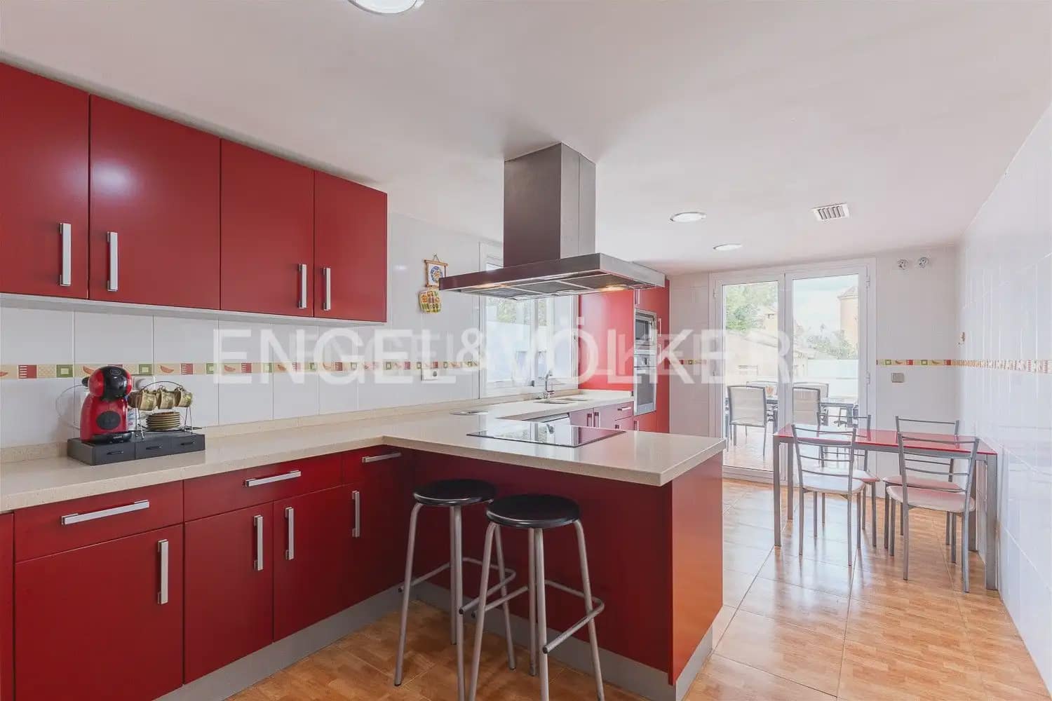 5 soverom Villa til salgs i Betera med svømmebasseng garasje - € 580 000 (Ref: 9080674)