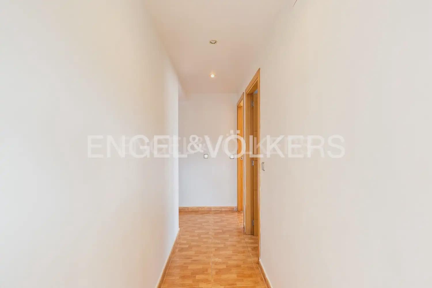 5 soverom Villa til salgs i Betera med svømmebasseng garasje - € 580 000 (Ref: 9080674)