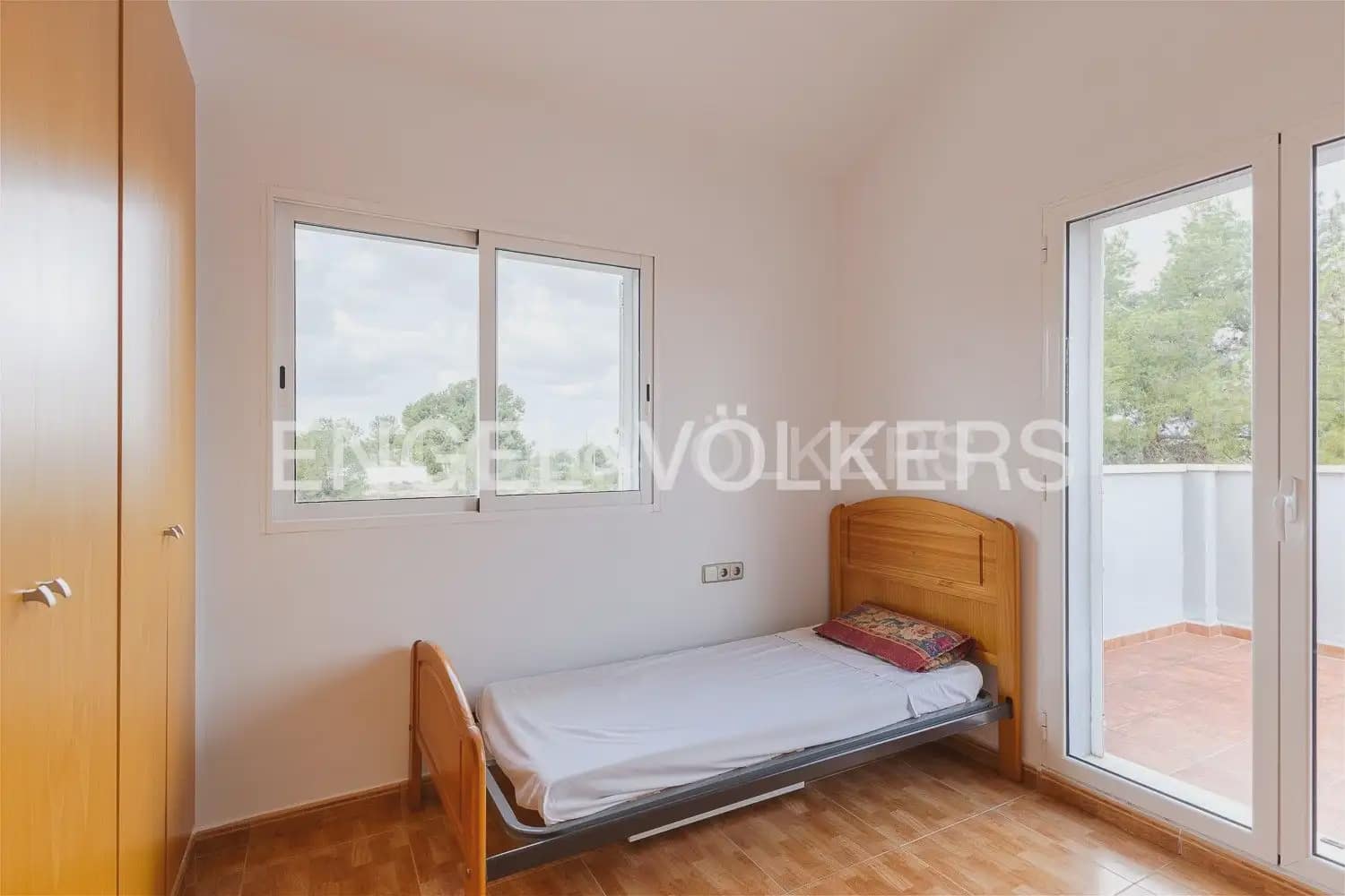5 soverom Villa til salgs i Betera med svømmebasseng garasje - € 580 000 (Ref: 9080674)