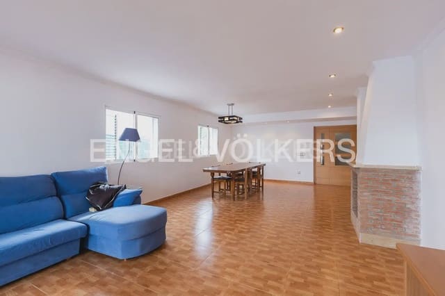 5 soverom Villa til salgs i Bétera med svømmebasseng garasje - € 580 000 (Ref: 9080674)