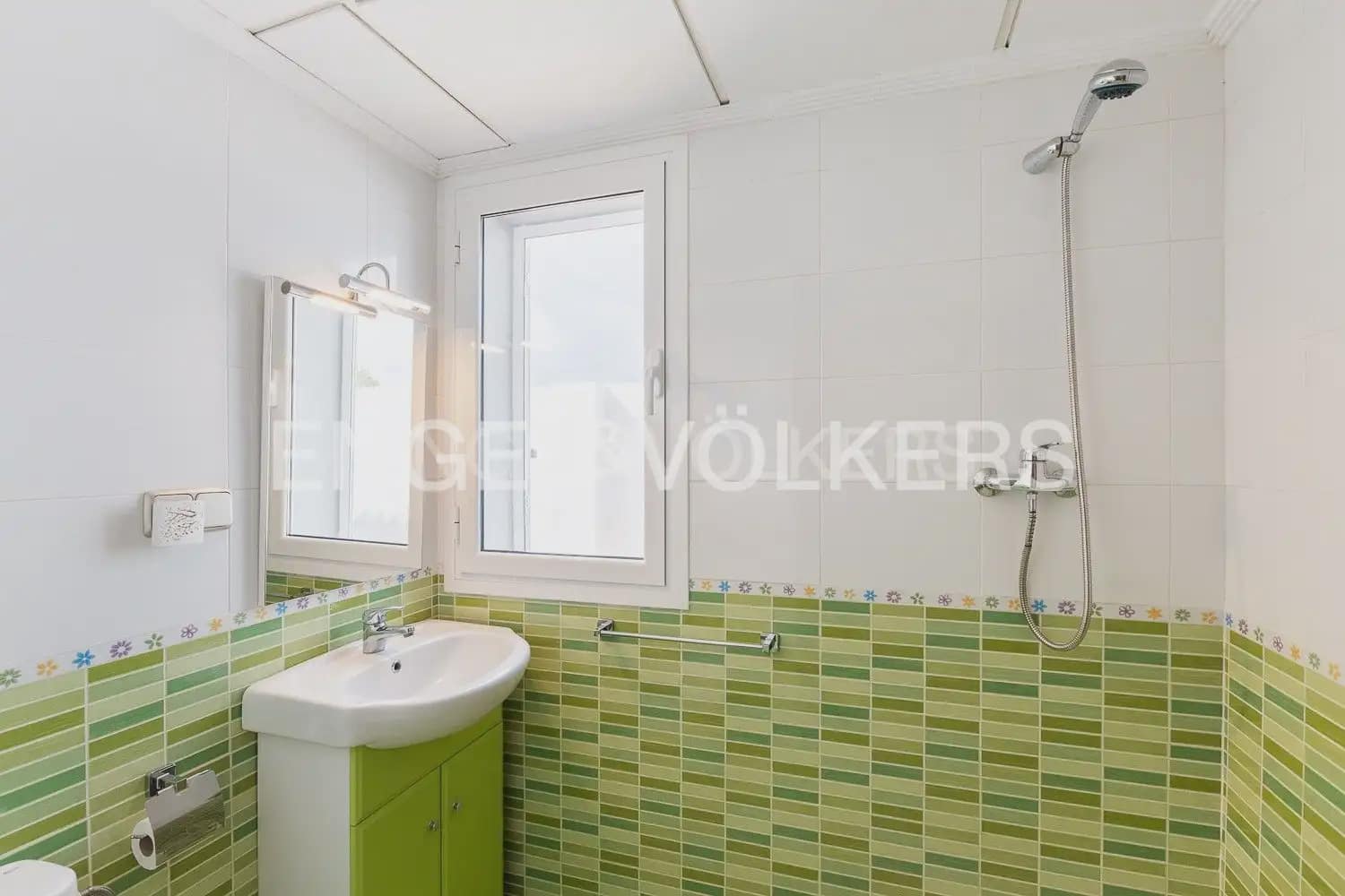 5 soverom Villa til salgs i Betera med svømmebasseng garasje - € 580 000 (Ref: 9080674)