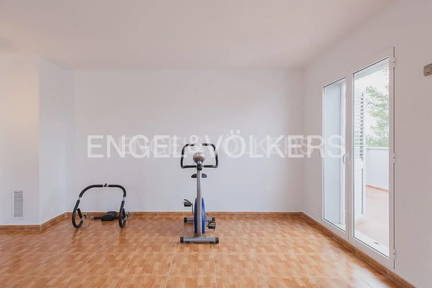 5 soverom Villa til salgs i Betera med svømmebasseng garasje - € 580 000 (Ref: 9080674)