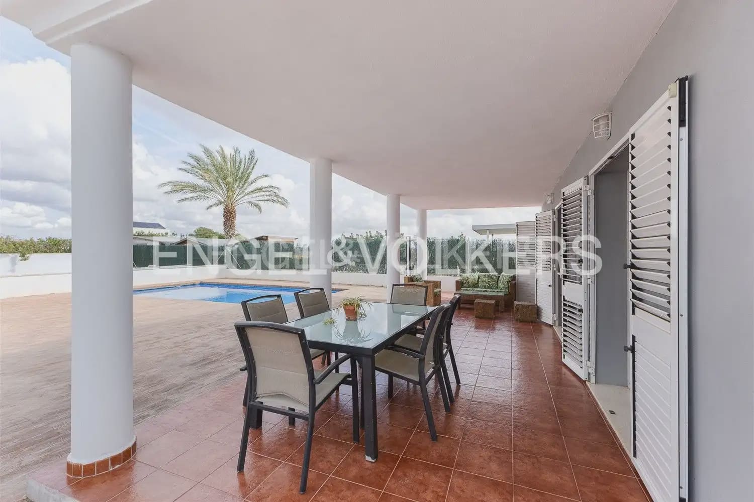 5 soverom Villa til salgs i Betera med svømmebasseng garasje - € 580 000 (Ref: 9080674)