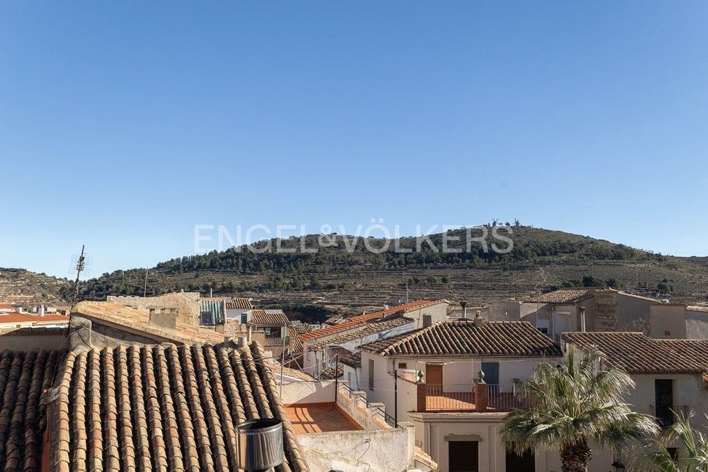 Local Comercial de 15 habitaciones en Alcublas en venta - 350.800 € (Ref: 9082434)