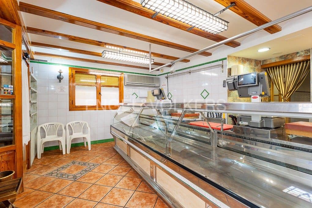 Local Comercial de 15 habitaciones en Alcublas en venta - 350.800 € (Ref: 9082434)