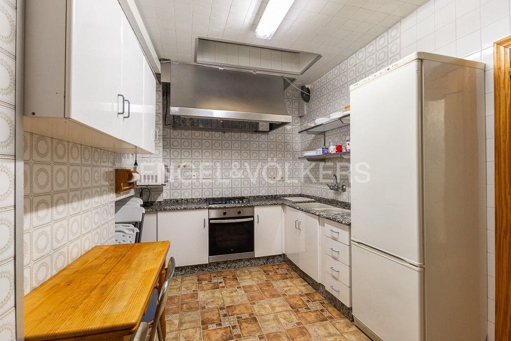 Local Comercial de 15 habitaciones en Alcublas en venta - 350.800 € (Ref: 9082434)