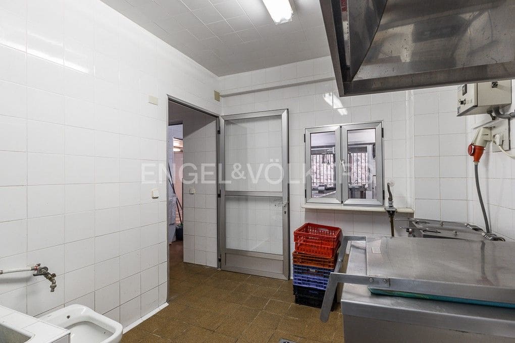 Local Comercial de 15 habitaciones en Alcublas en venta - 350.800 € (Ref: 9082434)