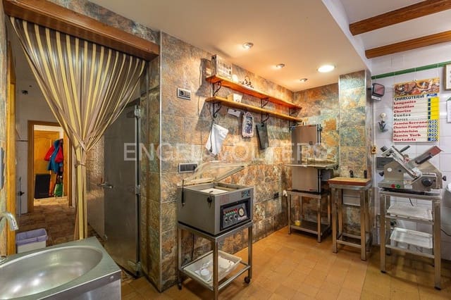 15 bedroom Commercial for sale in Alcublas - € 350,800 (Ref: 9082434)