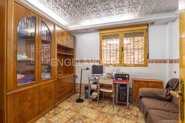 15 bedroom Commercial for sale in Alcublas - € 350,800 (Ref: 9082434)
