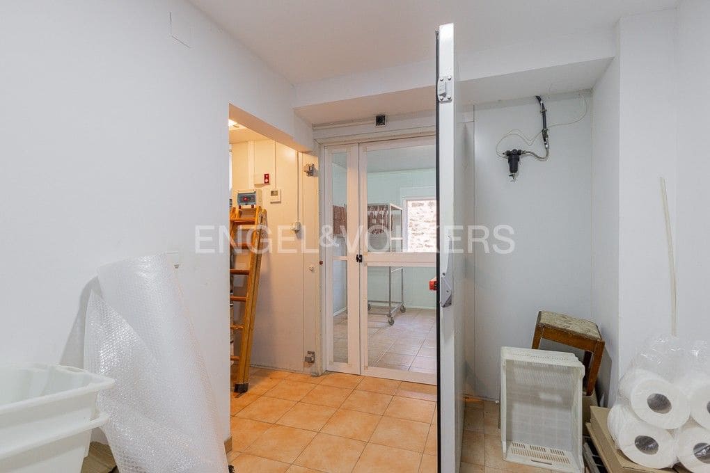Local Comercial de 15 habitaciones en Alcublas en venta - 350.800 € (Ref: 9082434)