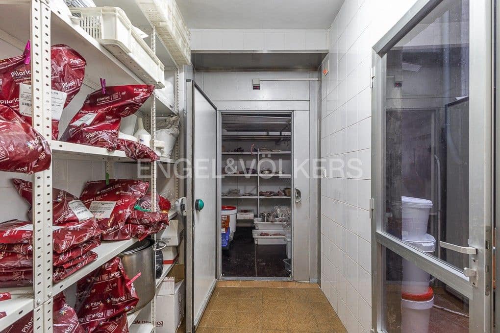 Local Comercial de 15 habitaciones en Alcublas en venta - 350.800 € (Ref: 9082434)