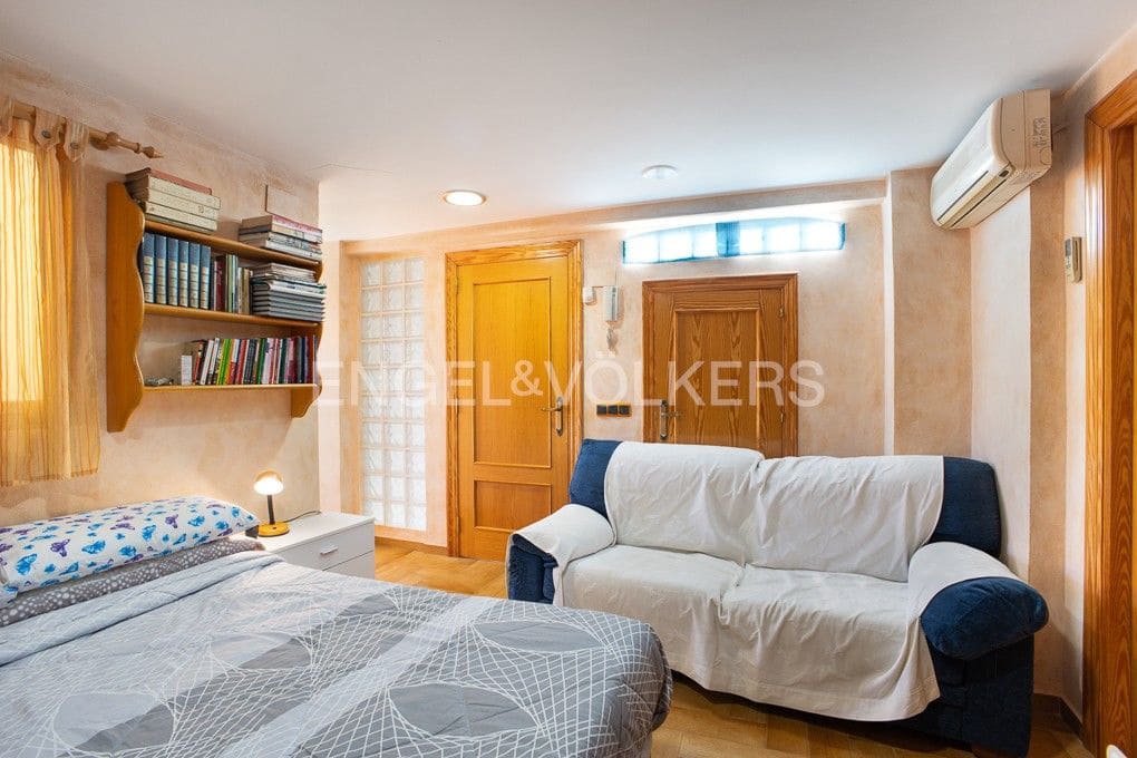 Local Comercial de 15 habitaciones en Alcublas en venta - 350.800 € (Ref: 9082434)
