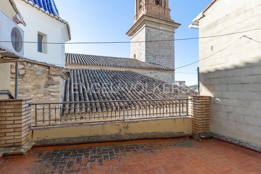 Local Comercial de 15 habitaciones en Alcublas en venta - 350.800 € (Ref: 9082434)