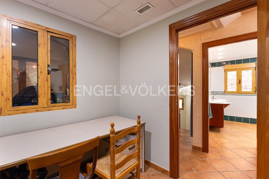 Local Comercial de 15 habitaciones en Alcublas en venta - 350.800 € (Ref: 9082434)