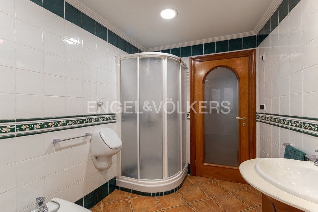 Local Comercial de 15 habitaciones en Alcublas en venta - 350.800 € (Ref: 9082434)