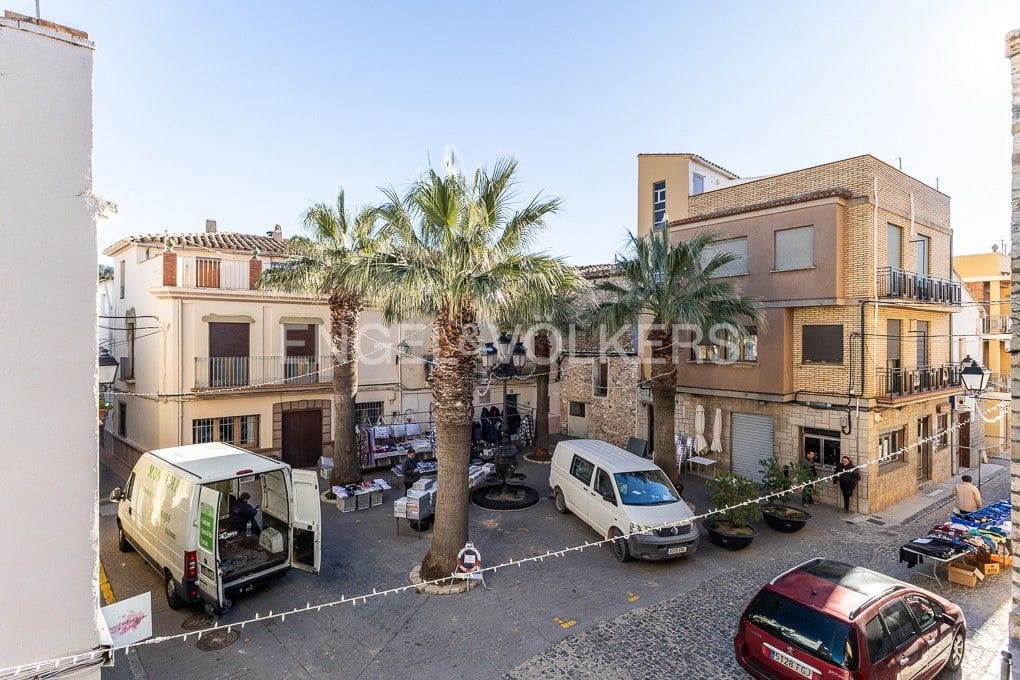 Local Comercial de 15 habitaciones en Alcublas en venta - 350.800 € (Ref: 9082434)
