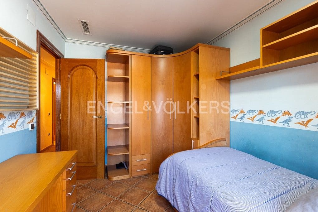 Local Comercial de 15 habitaciones en Alcublas en venta - 350.800 € (Ref: 9082434)