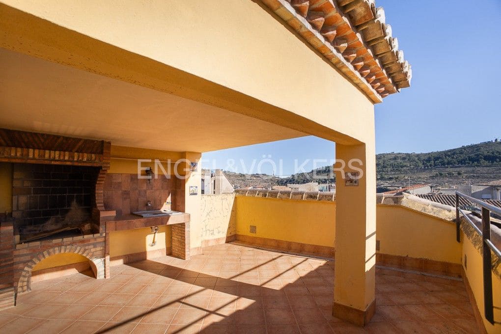 Local Comercial de 15 habitaciones en Alcublas en venta - 350.800 € (Ref: 9082434)