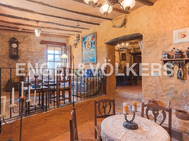 4 bedroom Finca/Country House for sale in Les Coves de Vinromà - € 175,000 (Ref: 9082441)