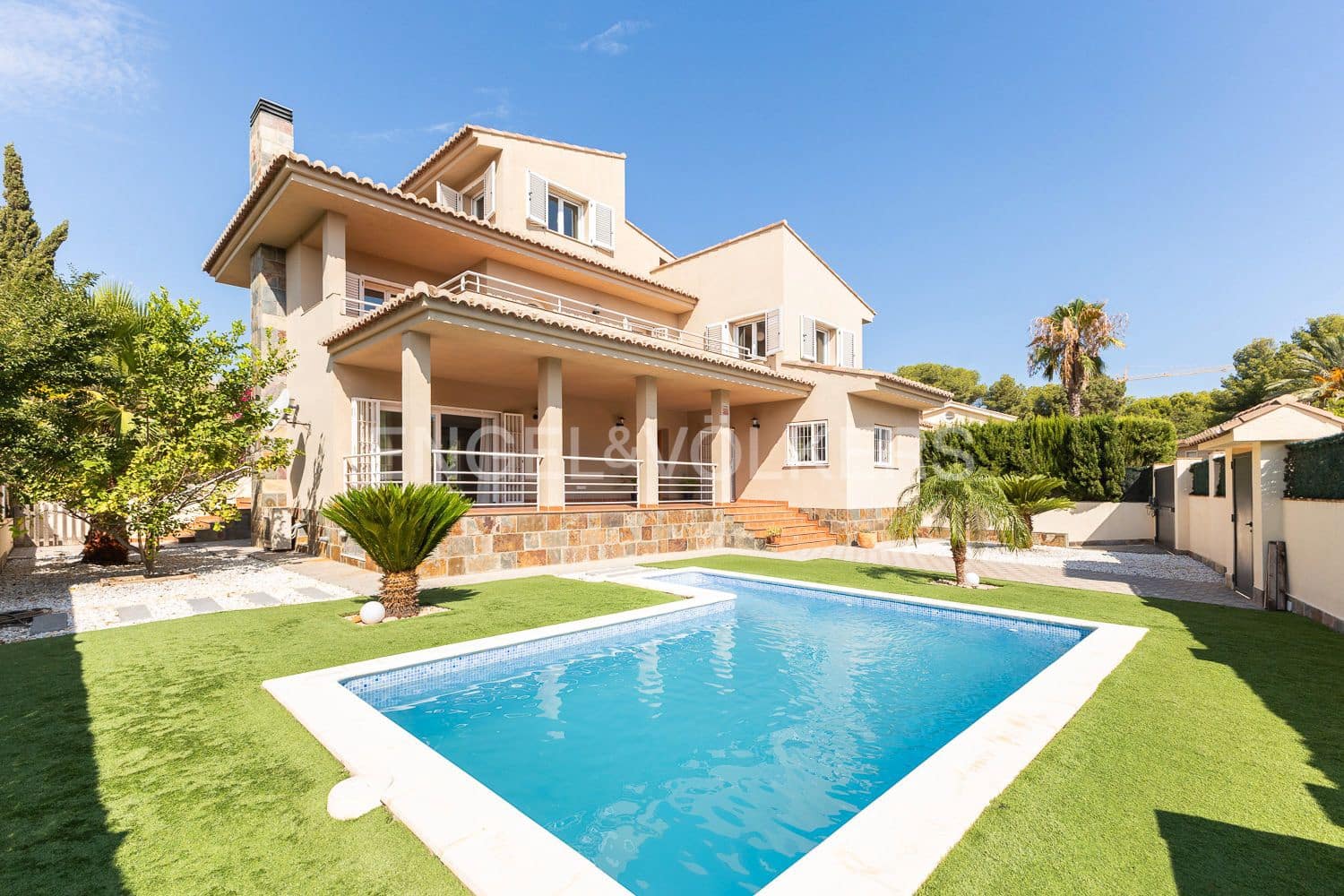 5 soveværelse Villa til leje i Godella med swimmingpool garage - € 4.000 (Ref: 9085963)