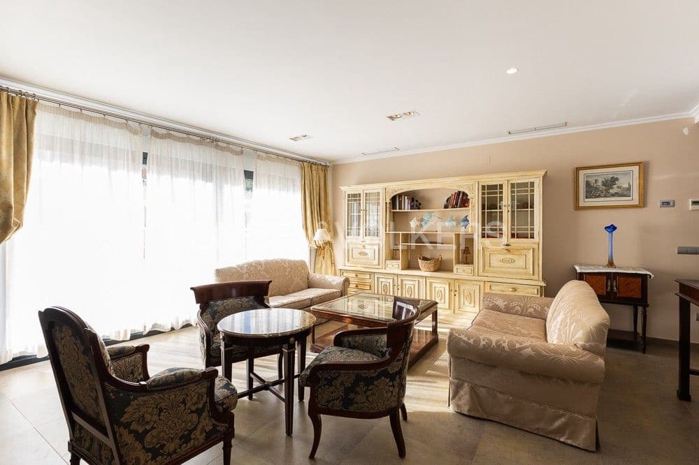 7 Zimmer Villa zu verkaufen in Cullera mit Pool Garage - 600.000 € (Ref: 9086613)