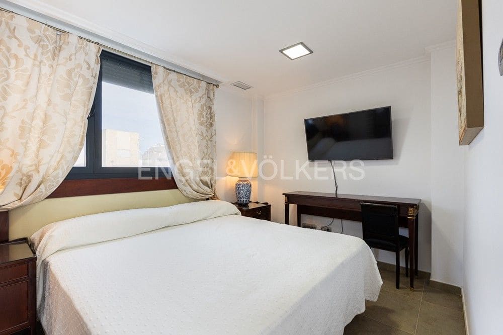7 Zimmer Villa zu verkaufen in Cullera mit Pool Garage - 600.000 € (Ref: 9086613)