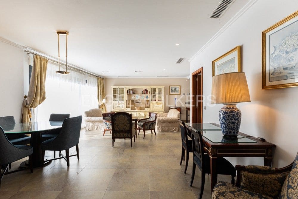7 Zimmer Villa zu verkaufen in Cullera mit Pool Garage - 600.000 € (Ref: 9086613)