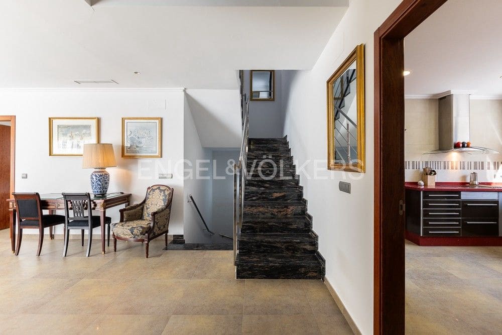 7 Zimmer Villa zu verkaufen in Cullera mit Pool Garage - 600.000 € (Ref: 9086613)