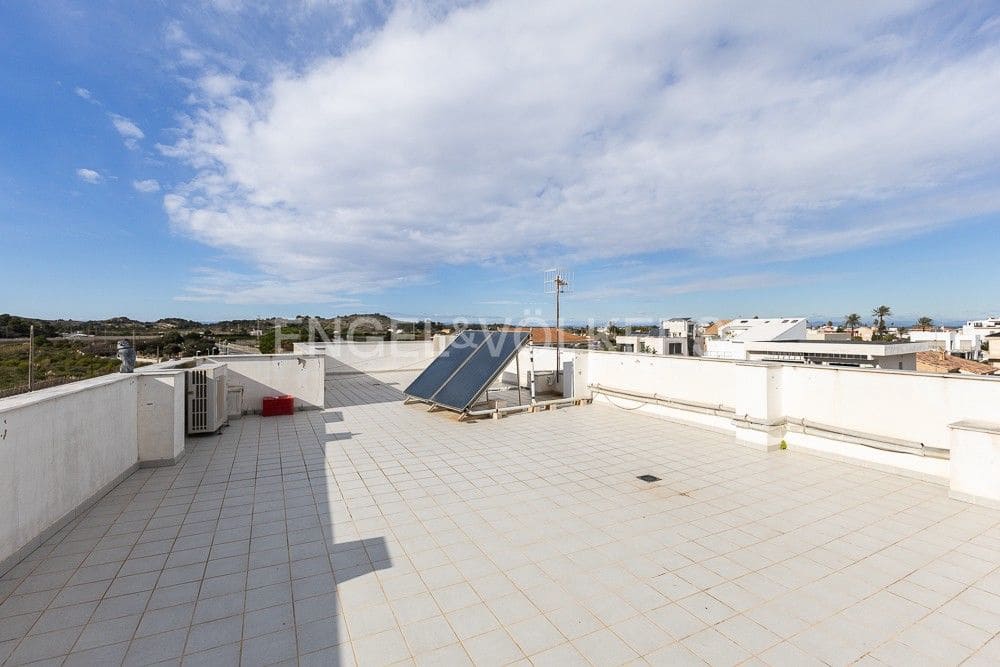 7 Zimmer Villa zu verkaufen in Cullera mit Pool Garage - 600.000 € (Ref: 9086613)