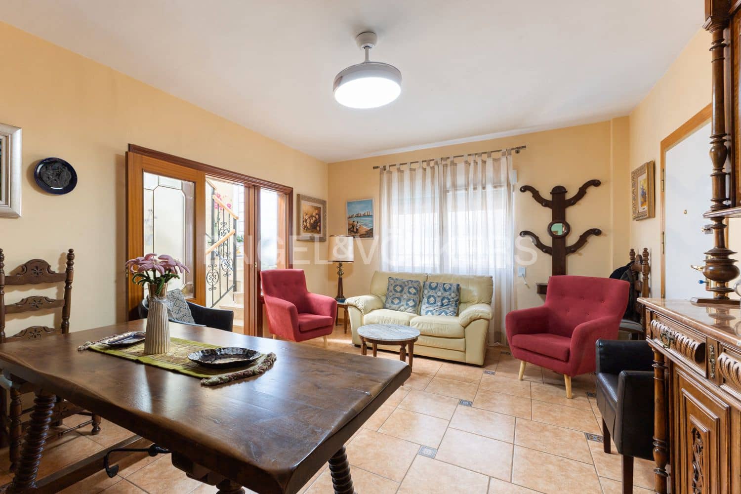9 sypialnia Willa na sprzedaż w Oropesa  z basenem garażem - 595 000 € (Ref: 9093298)