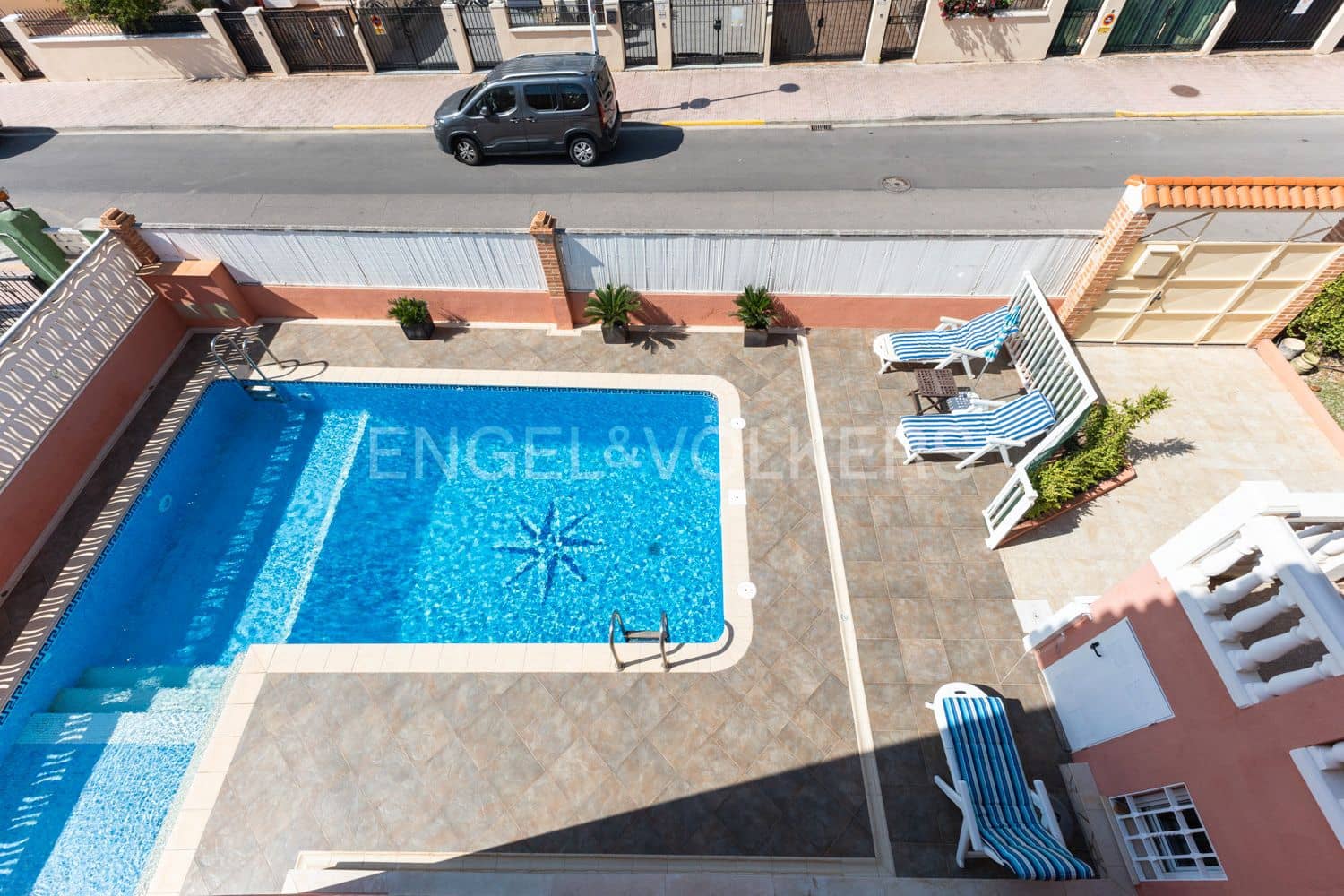 9 sypialnia Willa na sprzedaż w Oropesa  z basenem garażem - 595 000 € (Ref: 9093298)
