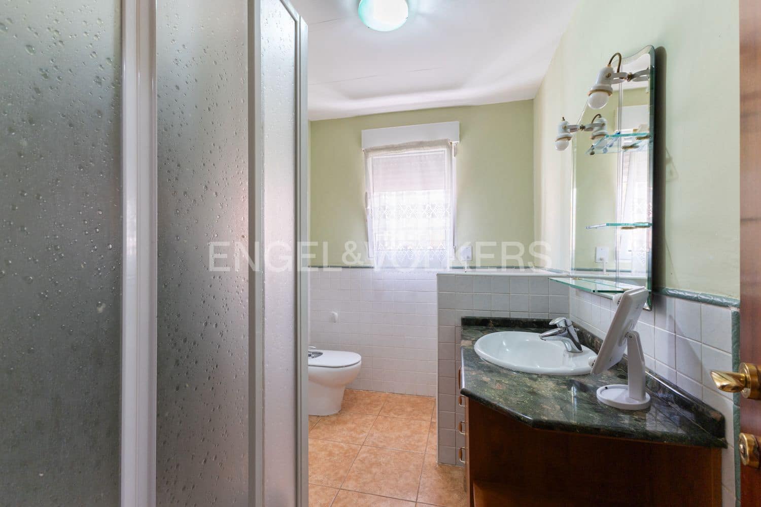 9 sypialnia Willa na sprzedaż w Oropesa  z basenem garażem - 595 000 € (Ref: 9093298)