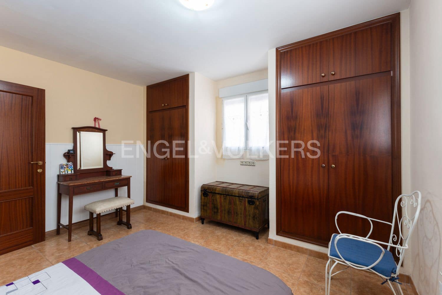 9 sypialnia Willa na sprzedaż w Oropesa  z basenem garażem - 595 000 € (Ref: 9093298)