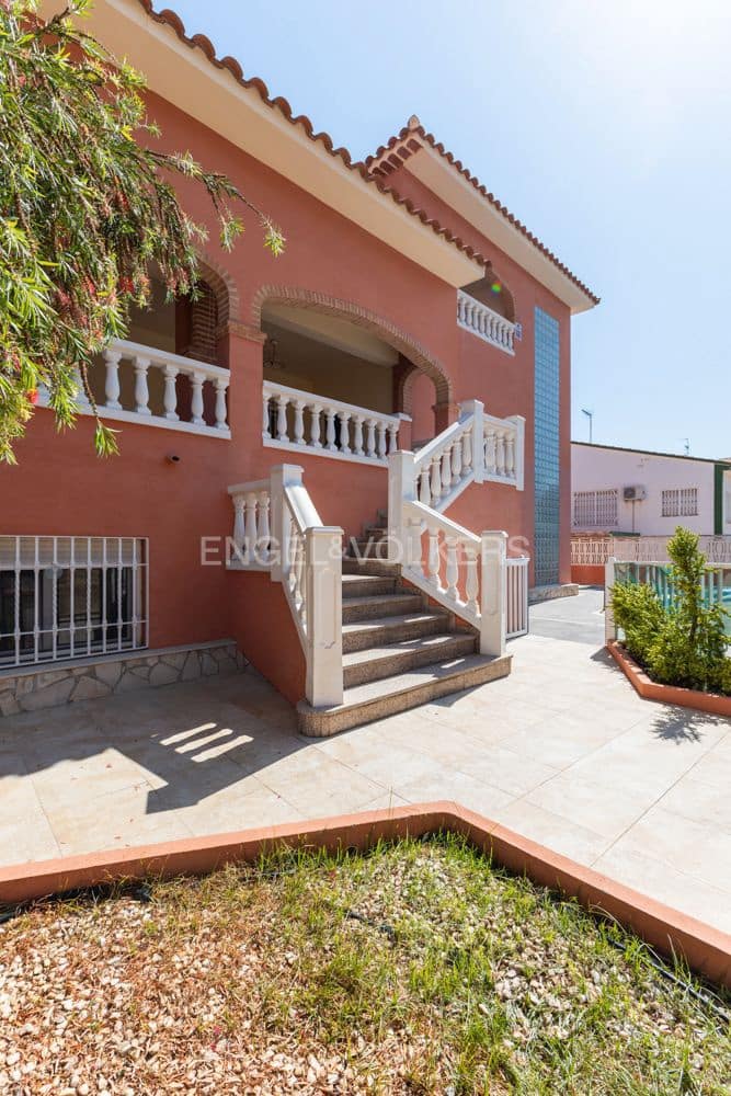 9 sypialnia Willa na sprzedaż w Oropesa  z basenem garażem - 595 000 € (Ref: 9093298)