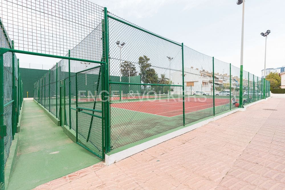 Chalet de 4 habitaciones en Puig en venta con piscina garaje - 850.000 € (Ref: 9094772)